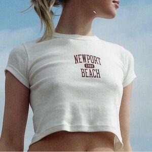 Brandy Melville rare Newport Beach Ashlyn baby tee🤍
